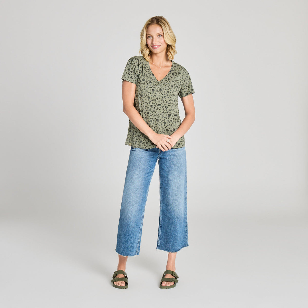 Women's Fall Vibes Pattern Crusher-LITE Easy Vee