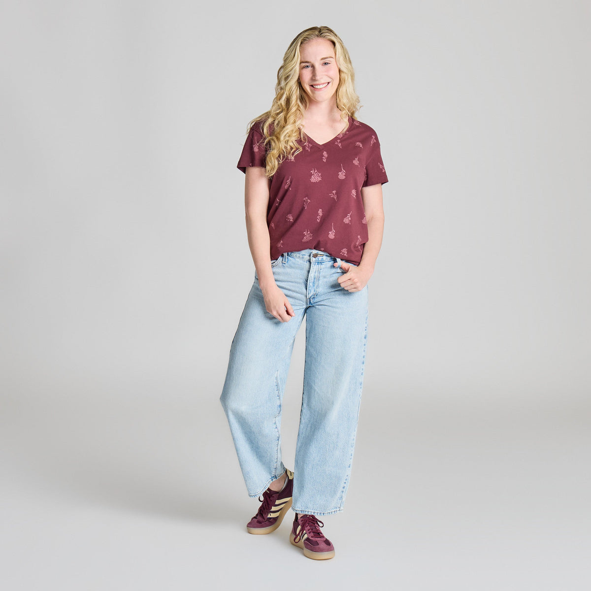 Women's Delicate Wildflower Pattern Crusher-LITE Easy Vee